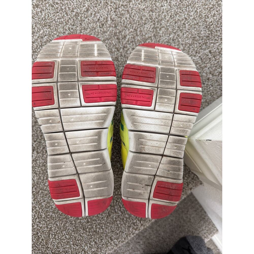 Nike Free Lime Green Pink Teal Kids Preschool Casual Shoes Size 3Y (7-10 yo) - Picture 8 of 10